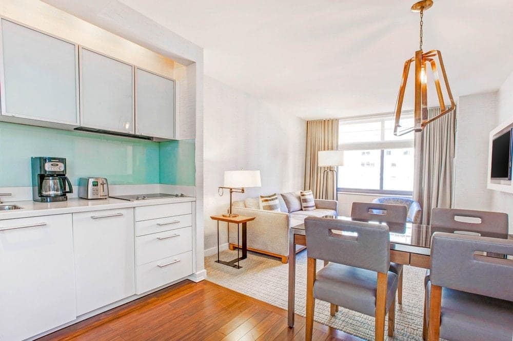 Wyndham Midtown 45 New York 1 Bedroom Presidential checking in 12/22/2025 for (4 Nights) - Image 3