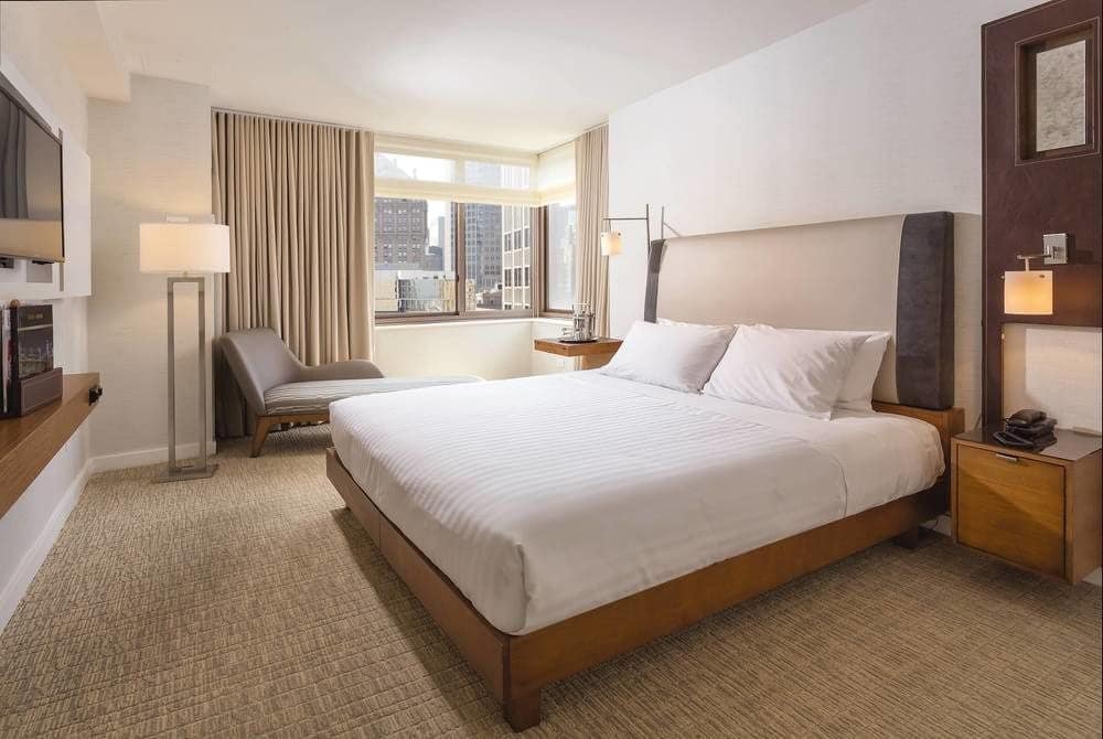 Wyndham Midtown 45 New York 1 Bedroom Presidential checking in 12/22/2025 for (4 Nights) - Image 5