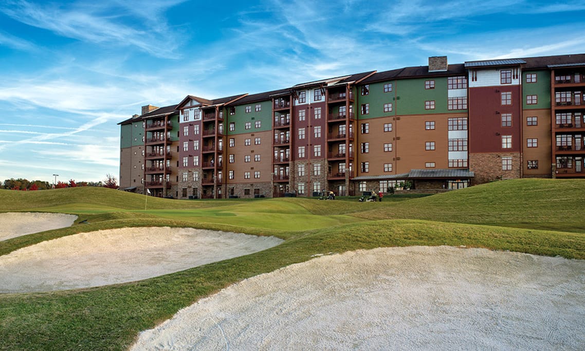 Wyndham Great Smokies Lodge Sevierville, TN 2 Bedroom Deluxe Pool View checking in 1/04/2026 for (5 Nights) - Image 3