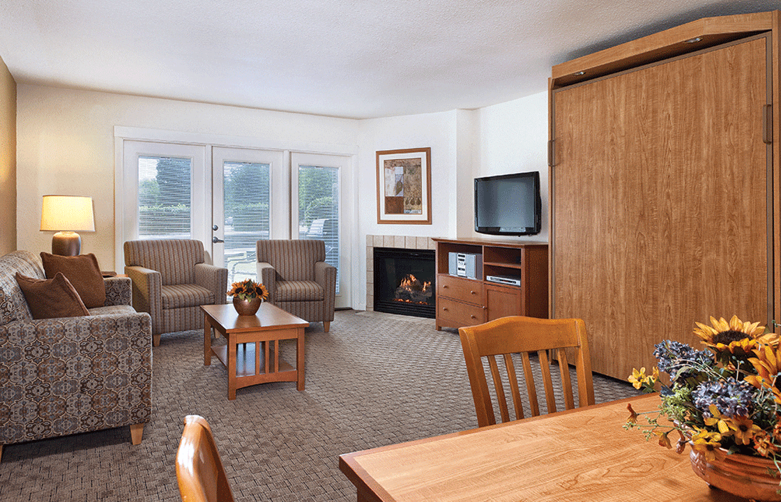 Grand-lake-3-bdrm-lv-rm