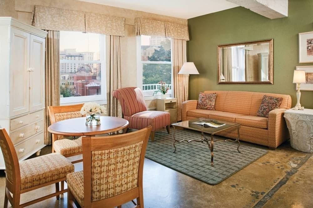 RiversideSuitesResort1